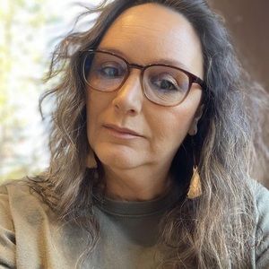 Meet your Posher, Sally